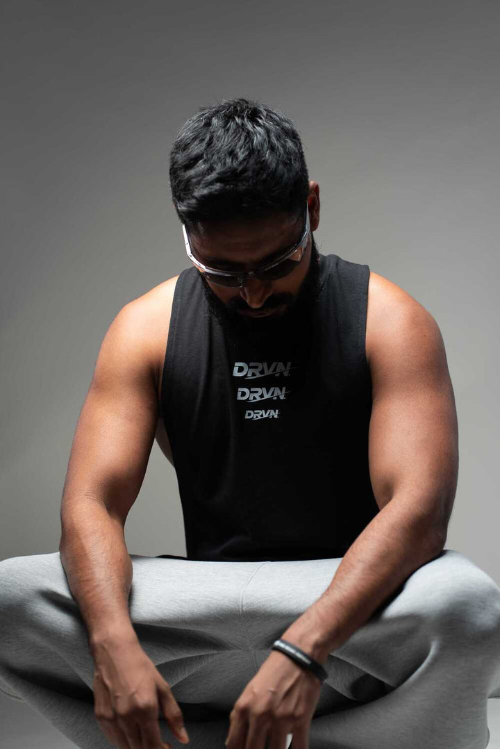 DRVN DEEP ARM SLEEVELESS BLACK