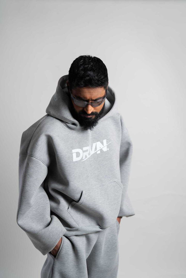 13/11 QUANTUM DRVN HOODIE (grey)